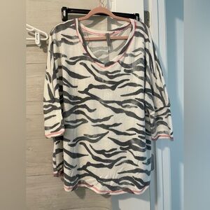 Honeyme Zebra Print V-Neck Sweater - Black and White